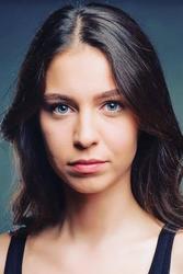 Hazal Adiyaman | ScreenTies